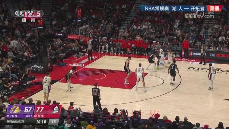 克林根内线送助攻 夏普冲天折叠暴扣 克林根内线送助攻 夏普冲天折叠暴扣