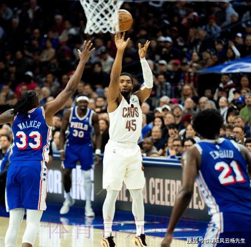 米切尔35+9加兰20分7助，骑士133-107轻取76人客场扬威